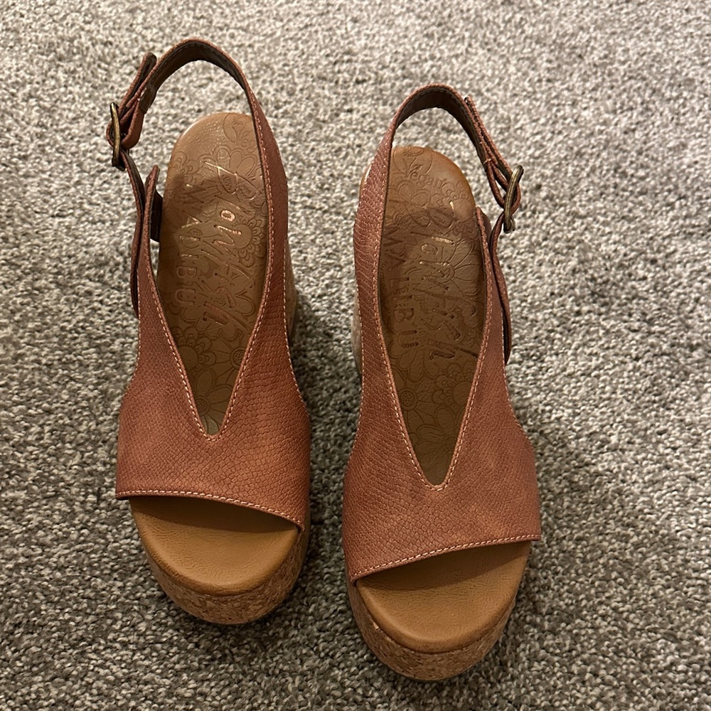 Blowfish Strappy Heeled sandal